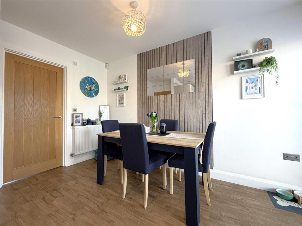 House in Nottingham - View 4