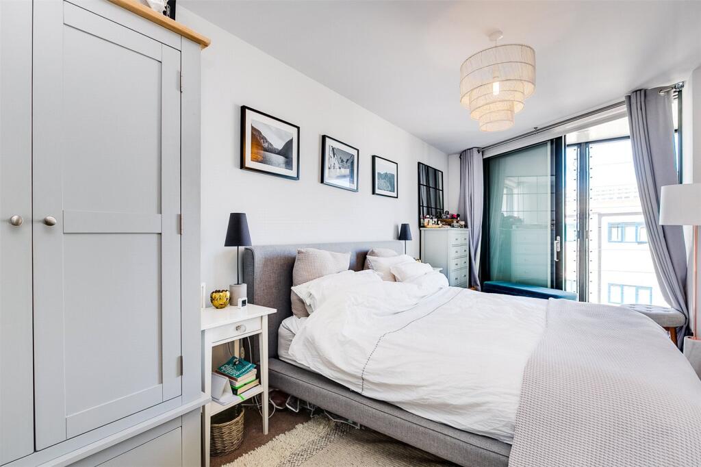 Apartment in London - View 4