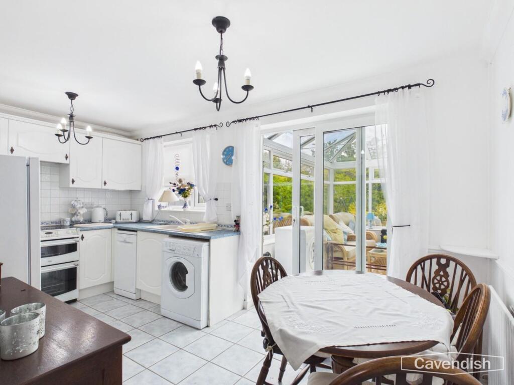 Alexandra Court, Buckley, CH7 photo 4