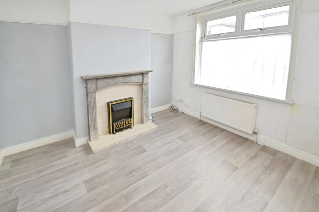 Westlea Avenue, Riddlesden photo 2