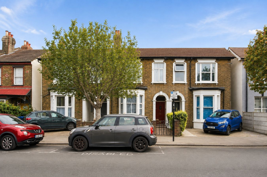 Main image of property: Gloucester Road, Croydon, CR0