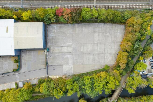 Secure Yard Langley Main 2.jpg