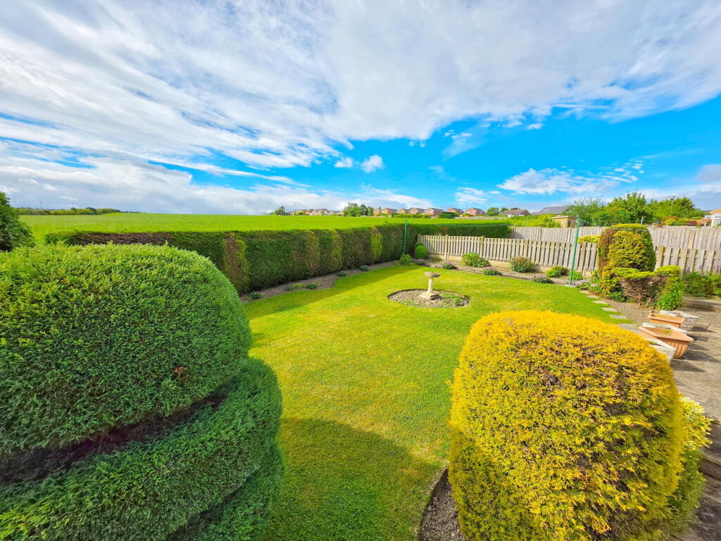 House in Barnsley, Barugh Green - View 3
