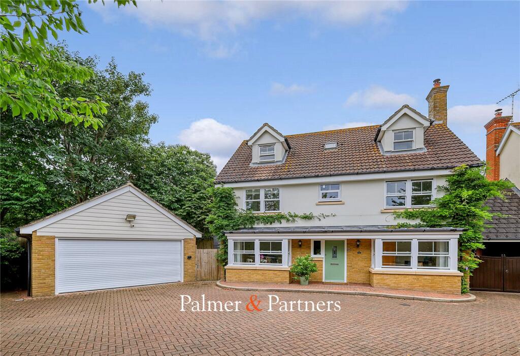 5-bed detached on Waterson Vale, Chelmsford, Essex, CM2, £800,000