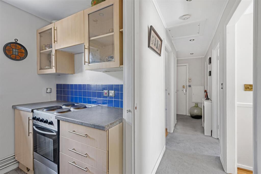 Apartment in London - More