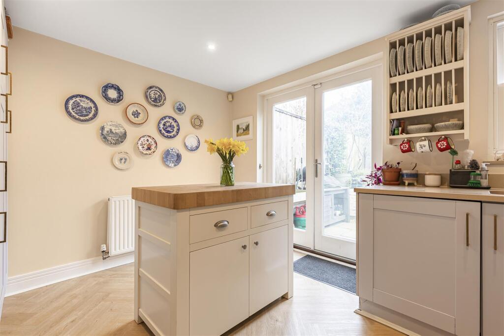 House in London, Sheen Mount, North Sheen - View 3