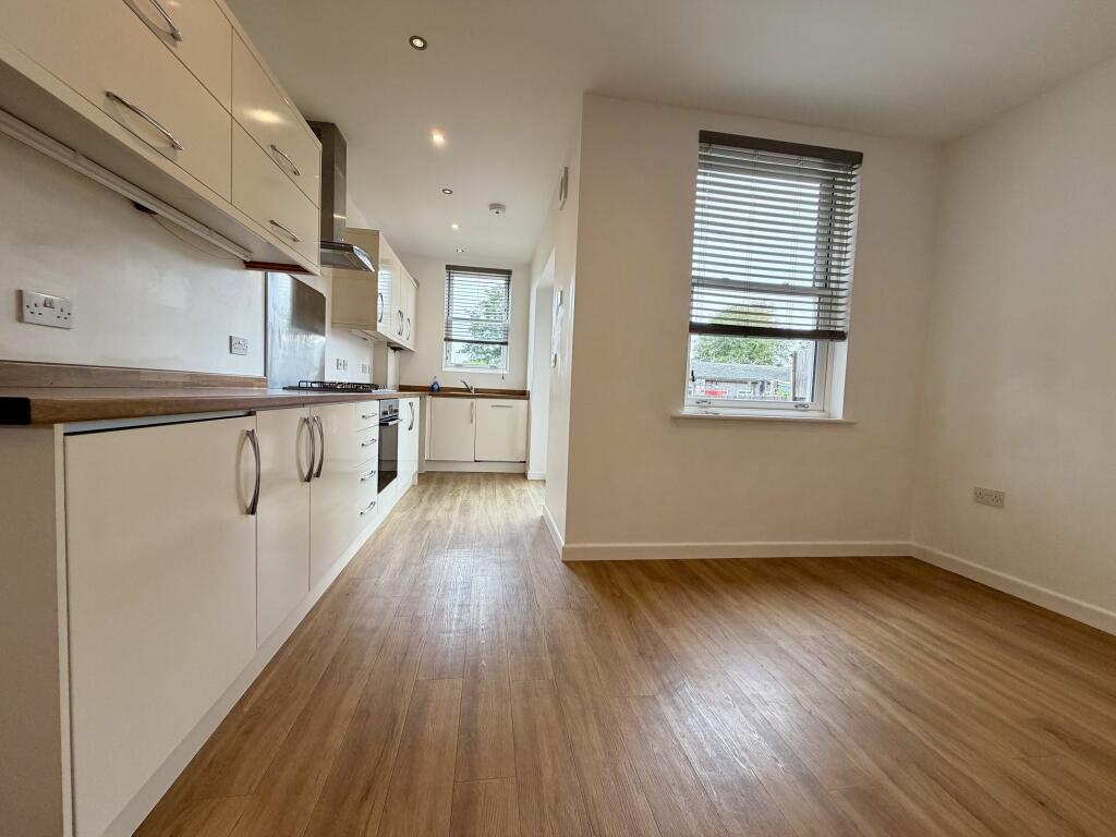 House in Nottingham, Beeston - View 5