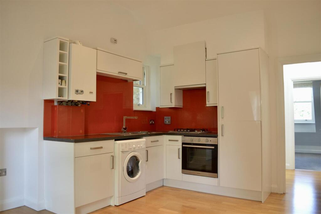 Apartment in London - View 2