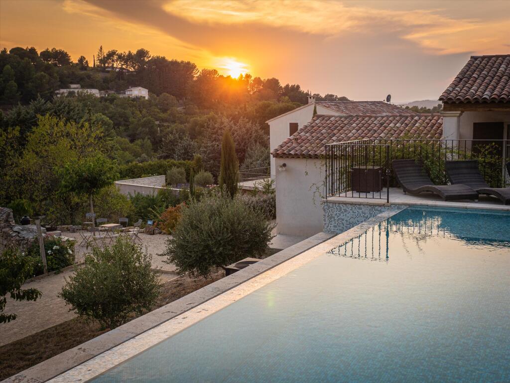 Main image of property: Provence-Alps-Cote d`Azur, Vaucluse, Apt