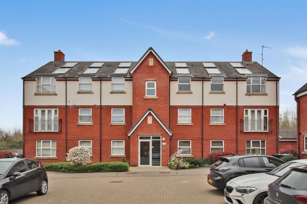 Main image of property: NN10, Tyne Way, Rushden