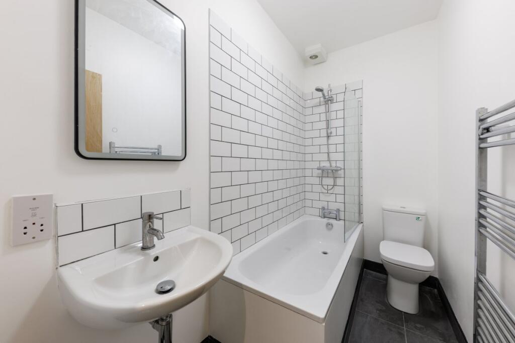 Apartment in London - View 4