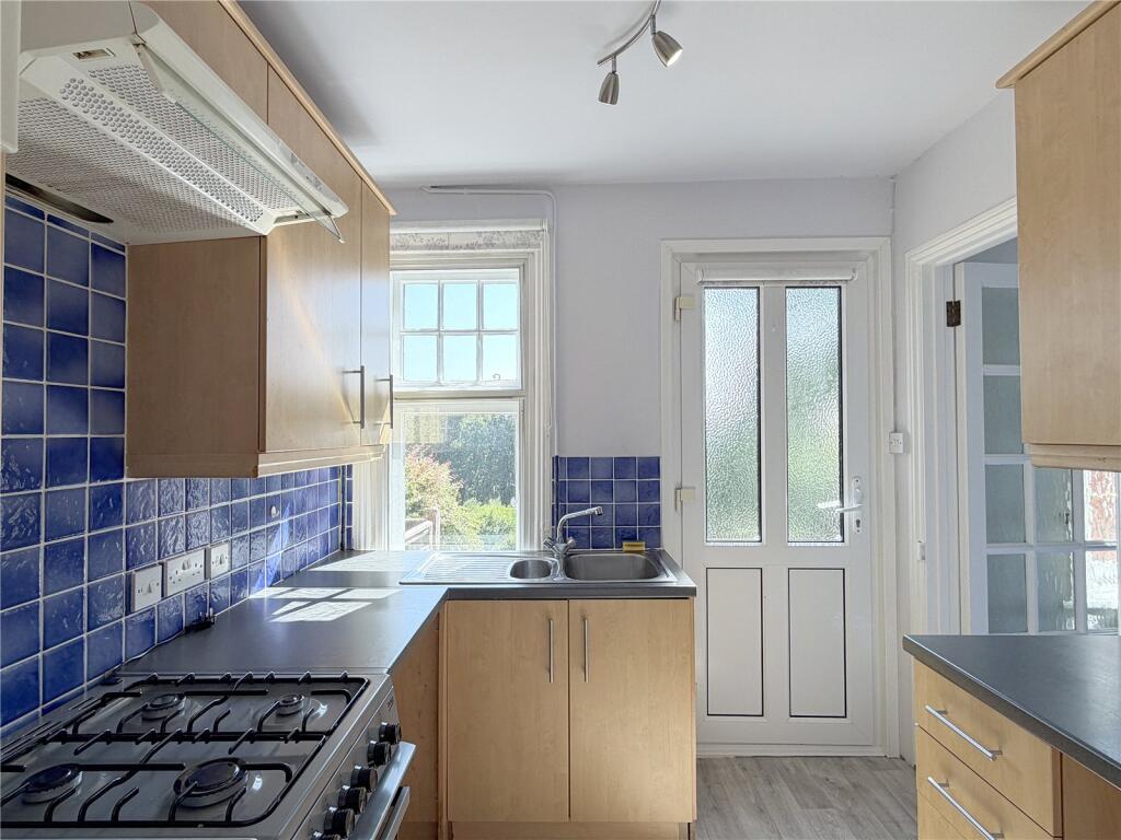 Petworth, West Sussex photo 4