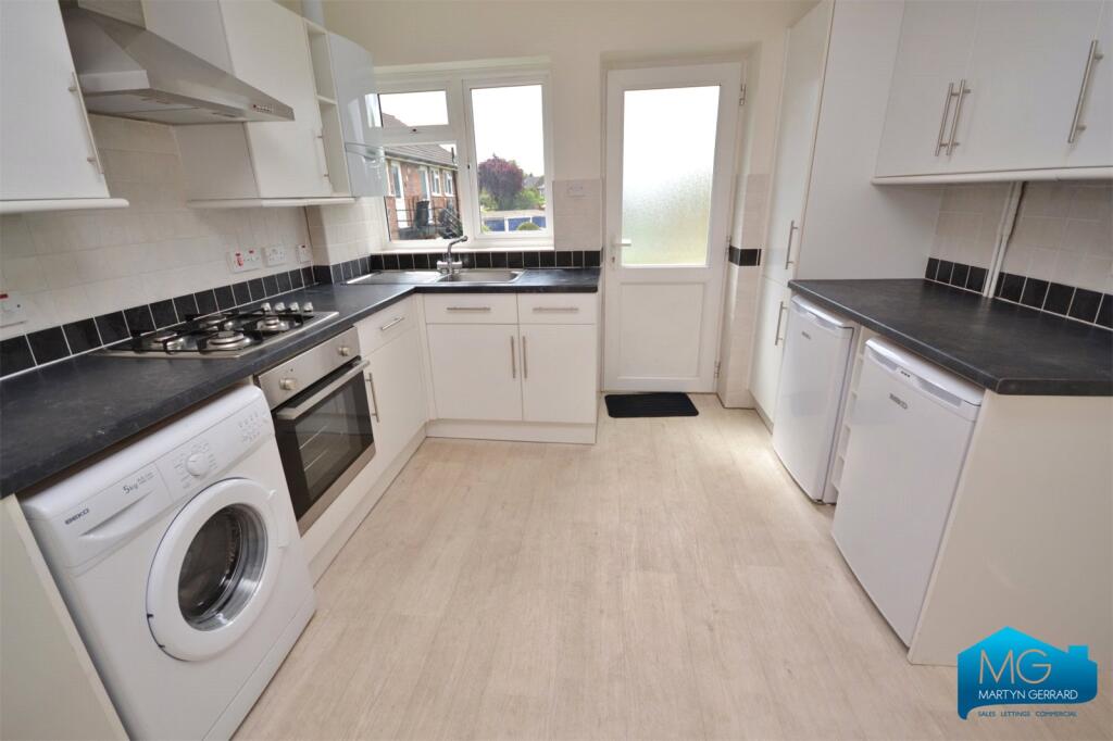 Apartment in London, High Barnet - View 3