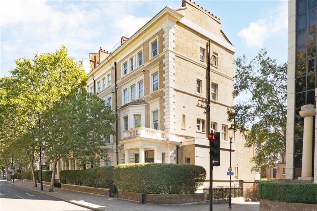Apartment in London, Royal Borough of Kensington and Chelsea - View 4