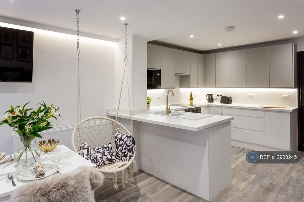 House in York, The Groves, Layerthorpe - More