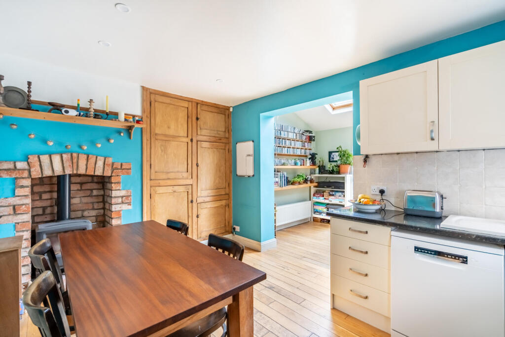 House in York - View 4