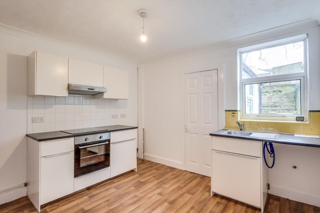 Glen Road, Woolston - View 2