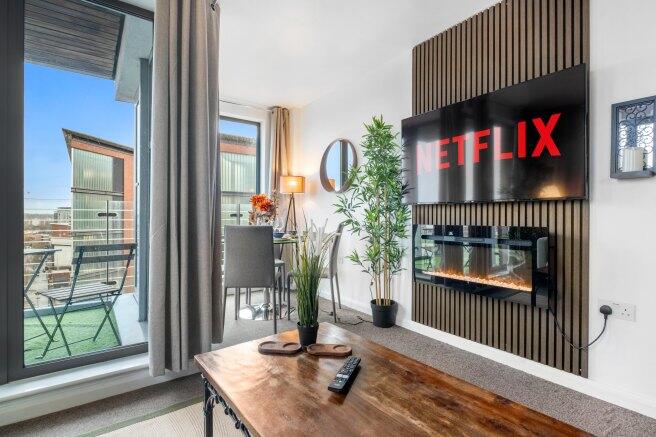 Additional image 32 of 165 Granville Street