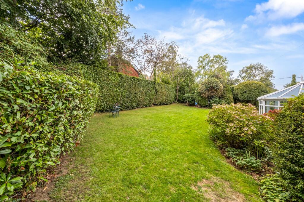 House in Redhill - View 4