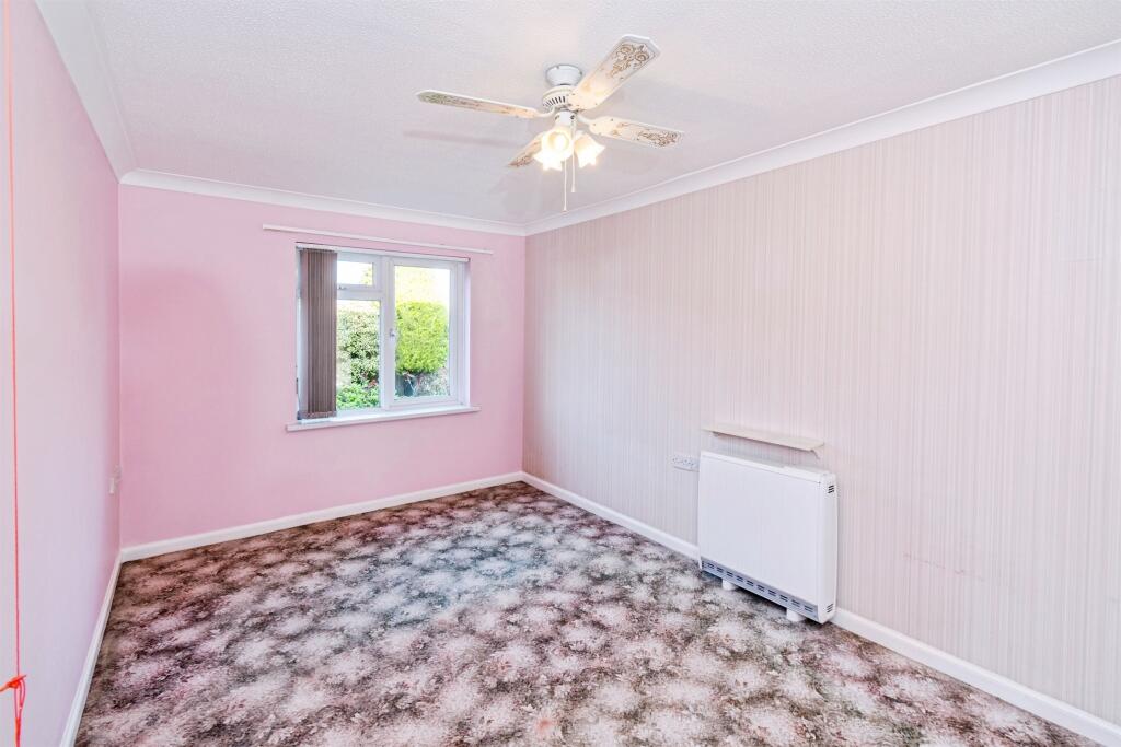 Apartment in Eastleigh, Chartwell Green, West End - View 5