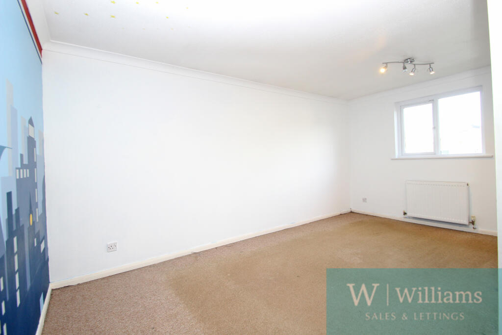 Whitehead Crescent, Wootton Bridge - More