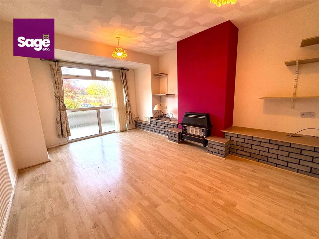 Glaslyn Court, Croesyceiliog, Cwmbran photo 2