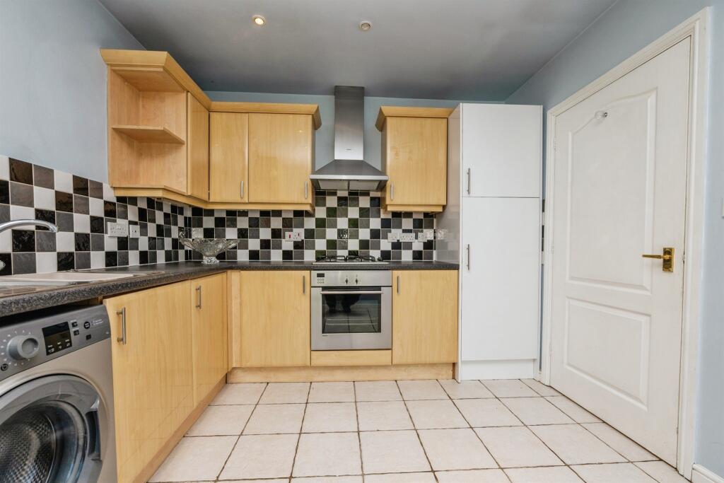 Stratford Gardens, Bromsgrove photo 5
