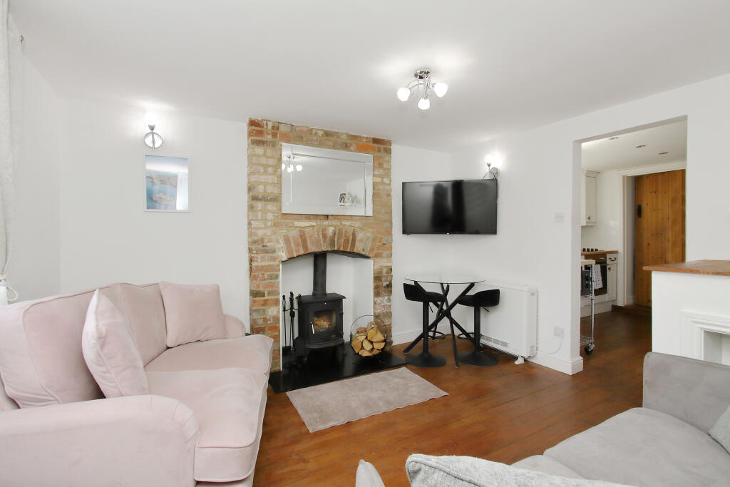 Andover Road, Ludgershall, Wiltshire - View 5