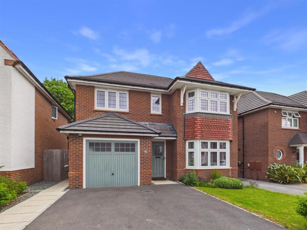 3-bed detached on West Wold, Swanland, £445,000