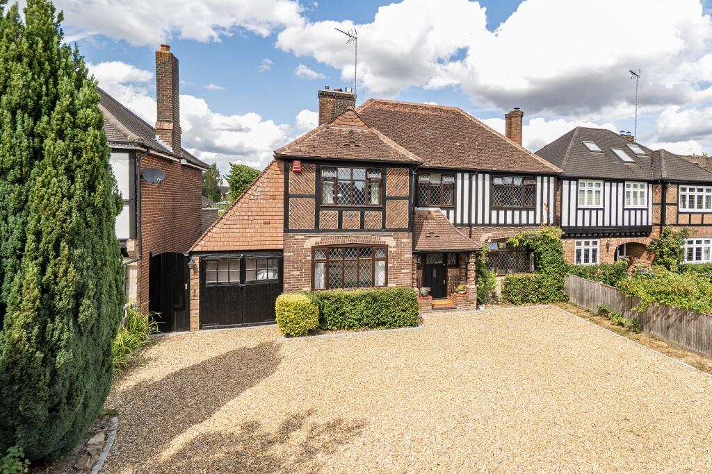 Main image of property: Guildford Road, Horsham, RH12