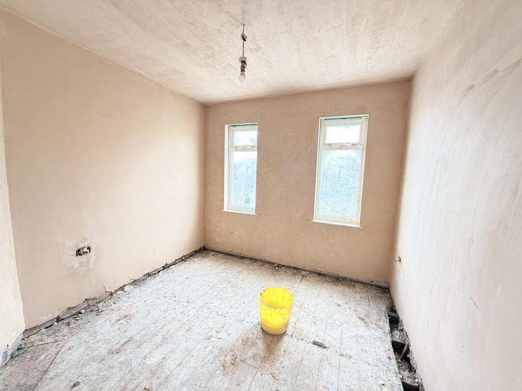 15 Grasmoor Road, Salterbeck, Workington, Cumbria CA14 5JB photo 3