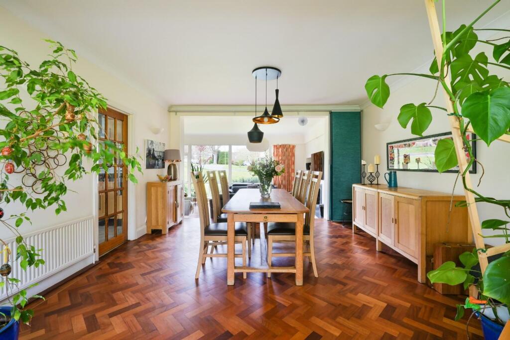 House in Kingston upon Thames - View 4
