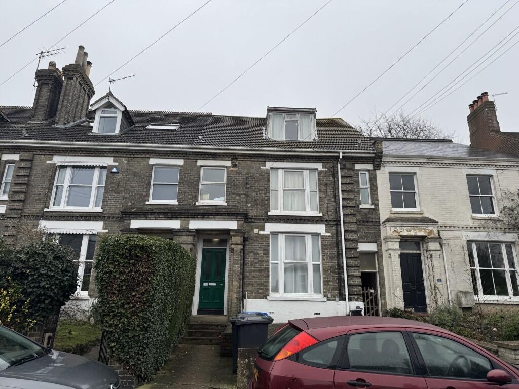 5-bed flat on 82 Mill Hill Road, Norwich, Norfolk NR2 3DS, £350,000