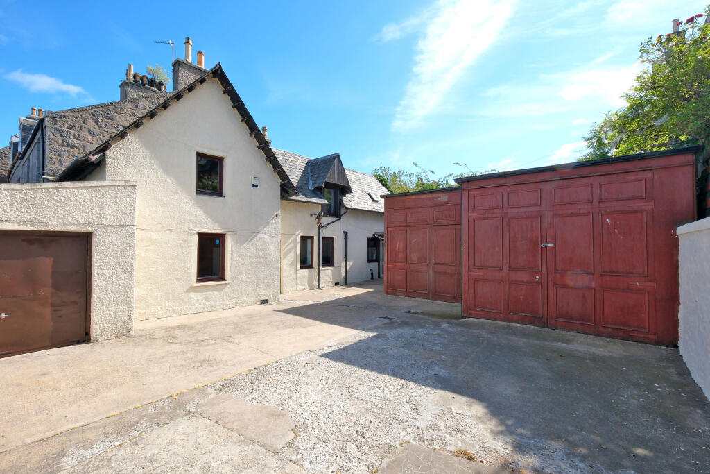 Main image of property: 16 Bedford Road, Kittybrewster, Aberdeen, AB24