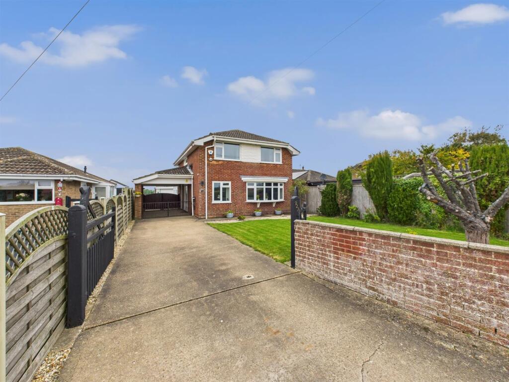 4-bed detached on Church Lane, Mablethorpe, £385,000