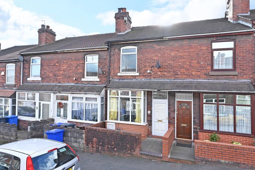 2-bed terraced on King William Street, Tunstall, Stoke-on-Trent, £80,000
