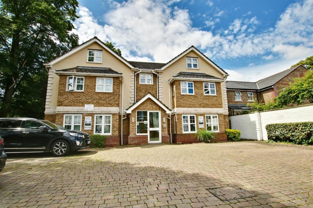 Main image of property: 41 Aylesbury Road, Bromley, Kent, BR2