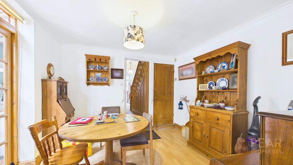 House in Worthing, West Sussex - More