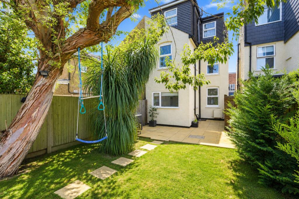 Main image of property: High Street, London Colney, St. Albans, Hertfordshire, AL2