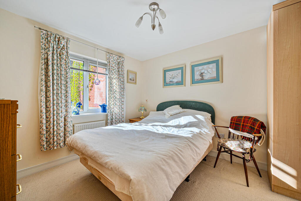 House in Devizes, Wiltshire - More
