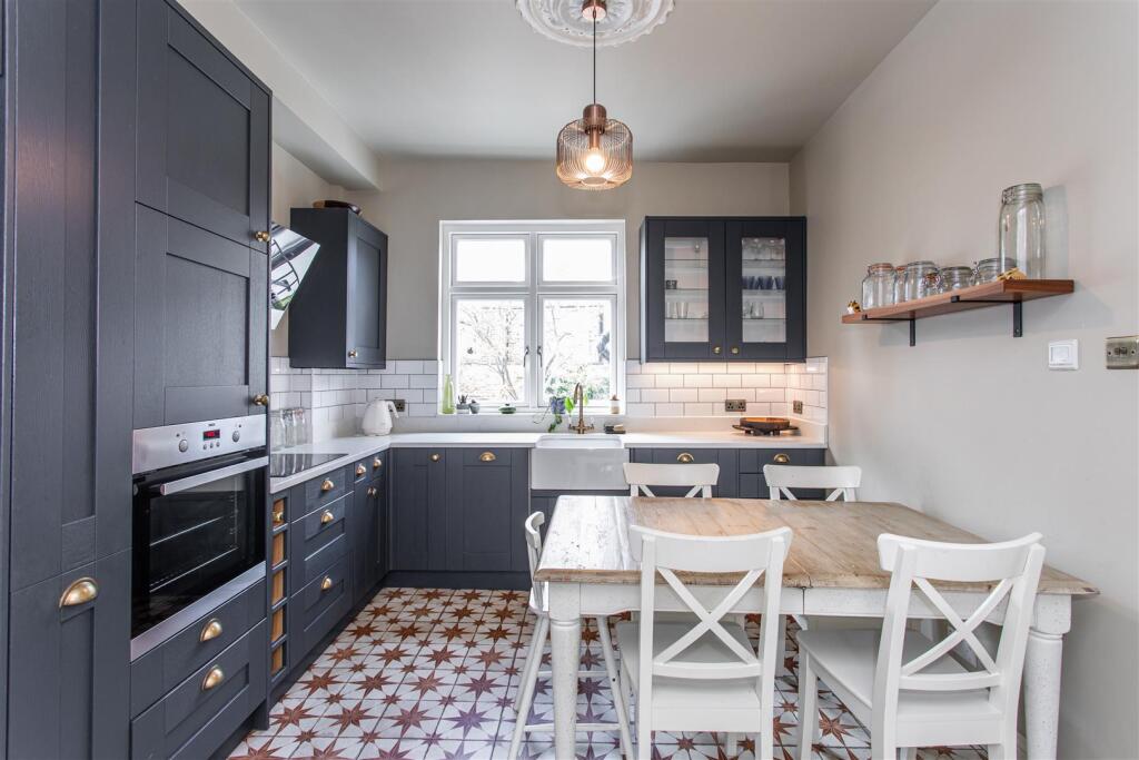 Apartment in London, Old Ford, Bow - More