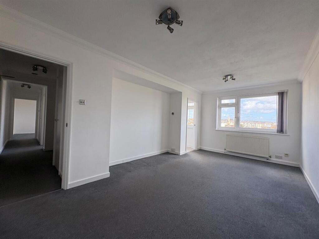 Apartment in Hove, Brunswick - More