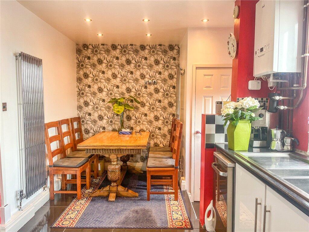 House in Bradford, West Royd, Shipley - View 5