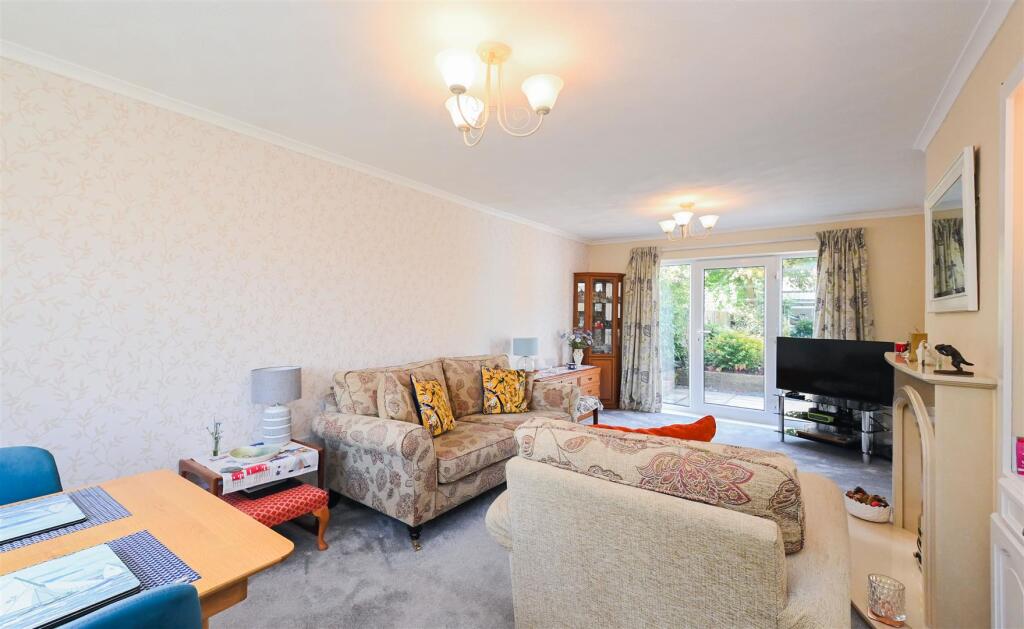 House in East Staffordshire, Barton-under-Needwood - View 5