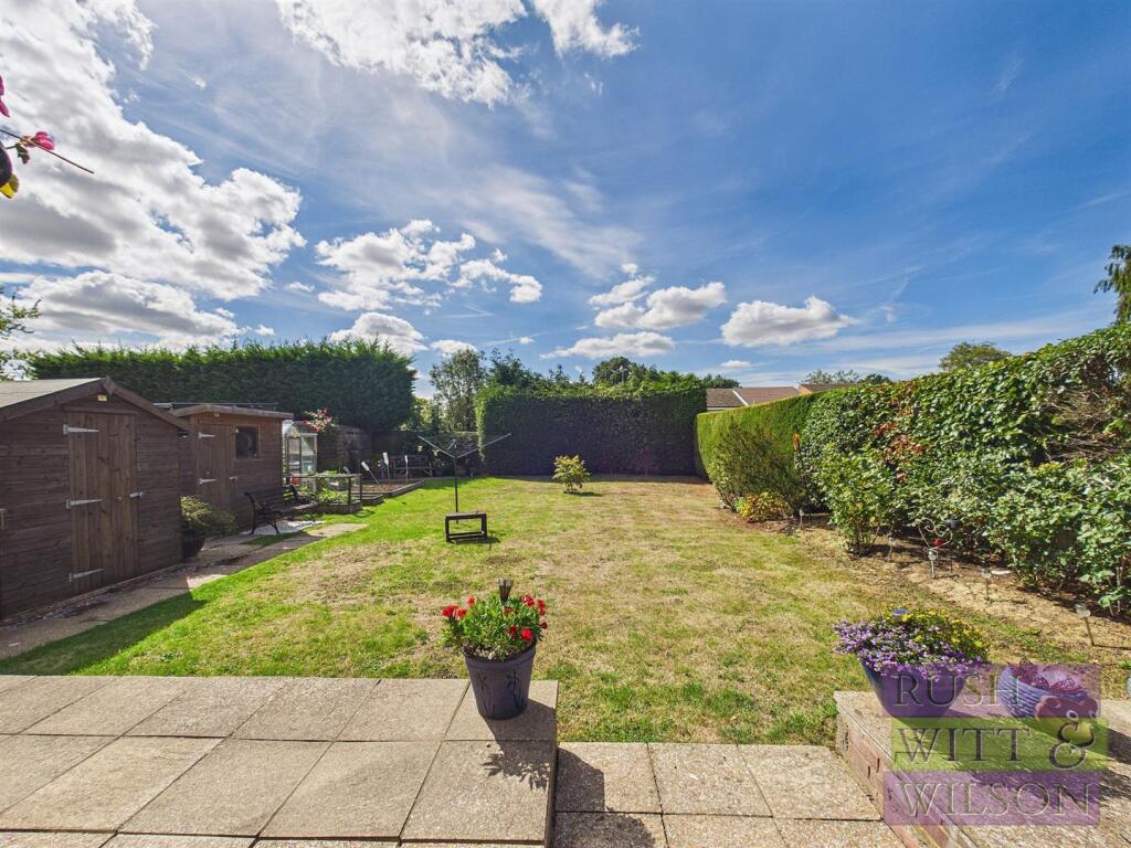 House in Tonbridge - More
