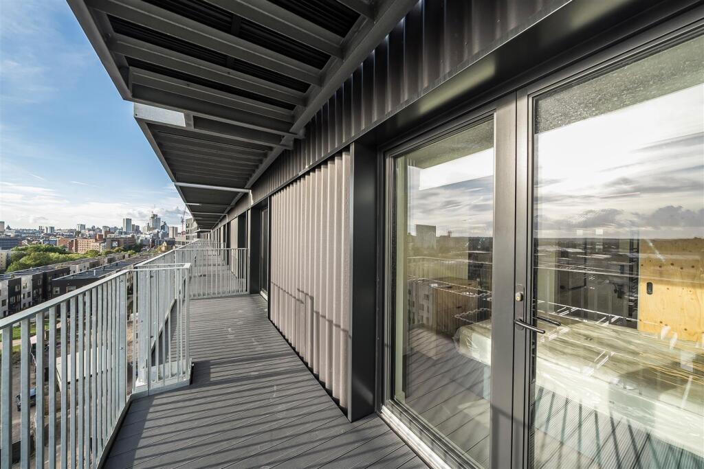 Apartment in Leeds - View 5