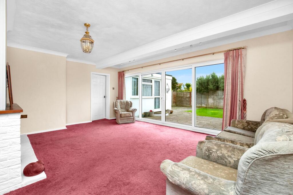 Elmer Road, Elmer, Bognor Regis, PO22 - More