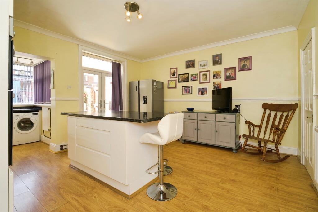 Park Street, Barnsley - View 4