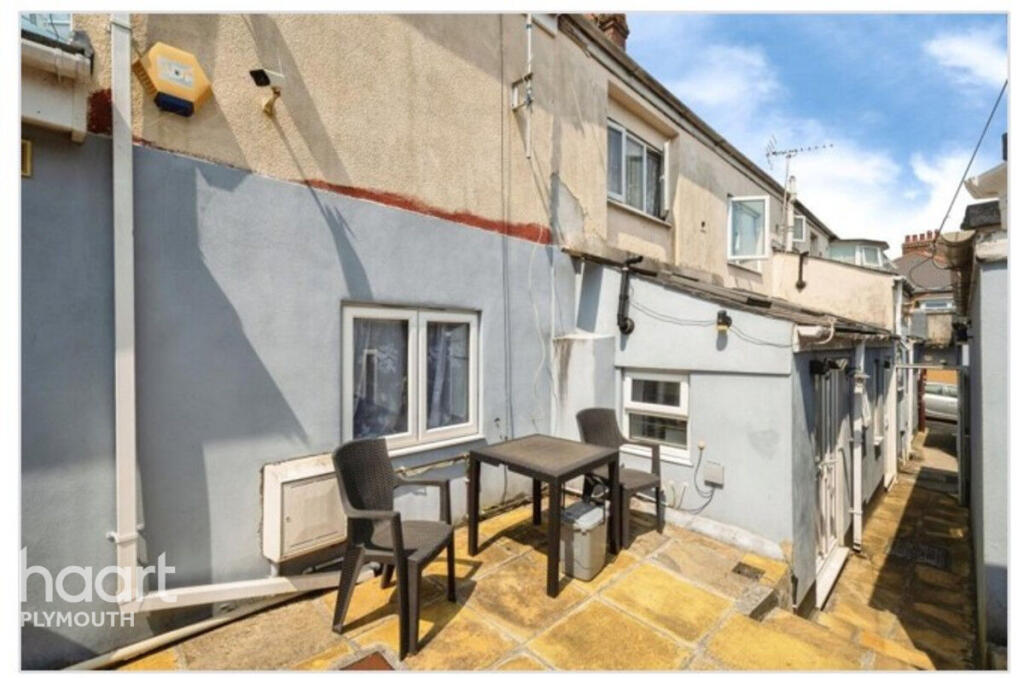 Apartment in Plymouth - View 5