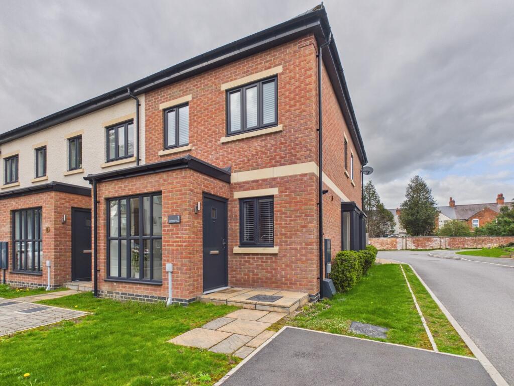 Main image of property: Willowbank  Close, Hinckley, LE10